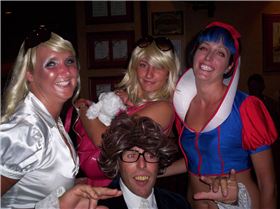 hollywood dressup night