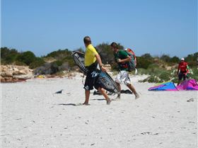 KiteX - Ian and Matthias reach the finish line at Bay 1