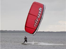 Lances Pretty Red Vapor