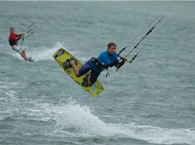 Girls in action at the 2008 Freestyle Nats at Elliott Heads
