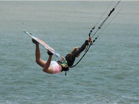 Girls in action at the 2008 Freestyle Nats at Elliott Heads