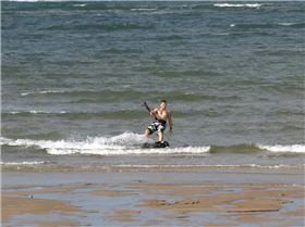 Kitesurfing