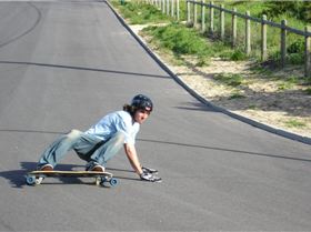 Freebording-Luke Handslide