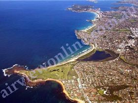 Beach at Longreef looing south to Dee Why