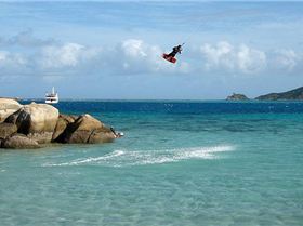 Jesse kitelooping in the lagoon