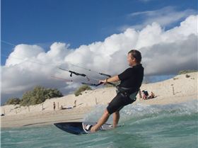 Flysurfer Psycho4 & Spleene Zone wave board