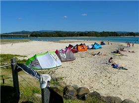 North & Naish 09 Demo day.