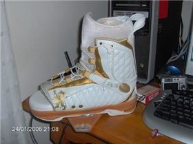 liquidforce escalades for sale $400