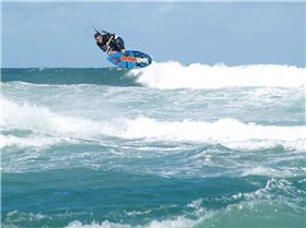 Richie, flying unstrapped at wanda