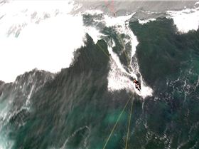 9m 2009 Griffin 17 knots 124 board