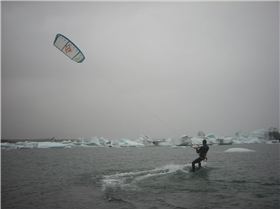 kitesurfing glacier lagoon