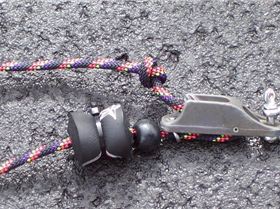 Trim cleat with swivel