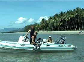 Kite Support Vessel/Wakeboat