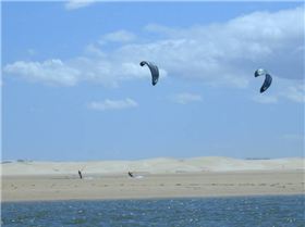Kitesurfing
