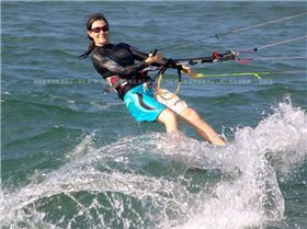 Lynita, Kite Girl Convergence