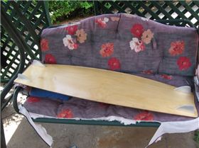 Plywood board with aluminium fins