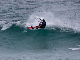 Kitesurfing