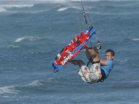 unknown kiter at Woodies Sun 4th Feb