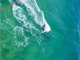 Kitesurfing