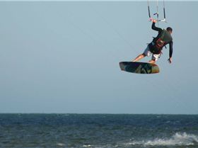 Kitesurfing
