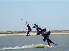 Kitesurfing