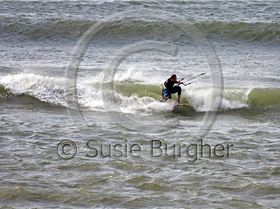 Kitesurfing