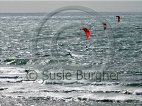 Kitesurfing