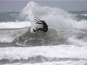 kitesurfing, lyall bay, welllington NZ