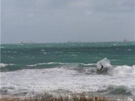 Kitesurfers 28JUN09 (51)