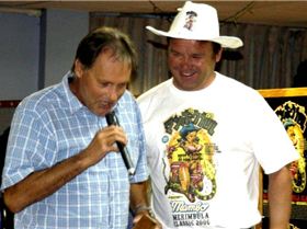 Big Wave Dave at Mambo 2006