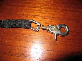 Slingshot safety leash fail