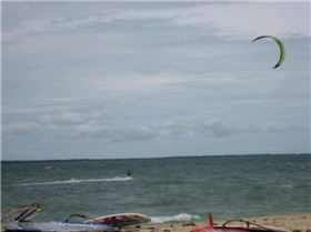 after a brief lull finally got to kite this island