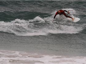 Kitesurfing