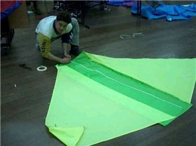 Kitemaking workshop 2003