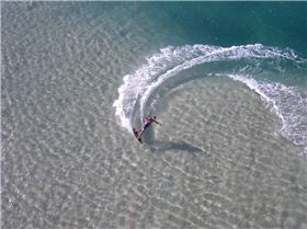 The Alley.. 14 knots, 13M CB IDS, 143 Wave Doctor