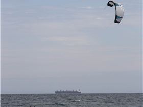 Kitesurfing