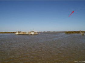 Overhead Power Lines at Narrung