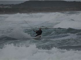 Kitesurfing