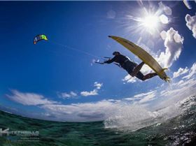 Ian Kitesurfing