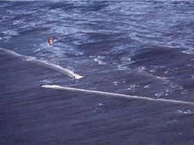 VH-FMI WIN P-ROAD 138