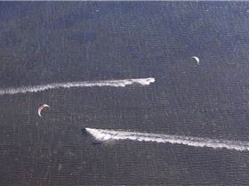 VH-FMI WIN P-ROAD 152