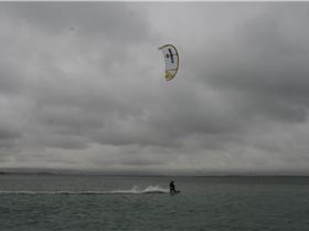 Kitesurfing
