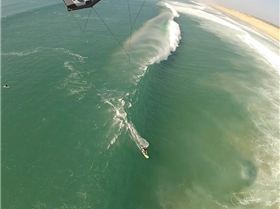 Kitesurfing