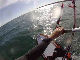 Kitesurfing downwinder Mentone to Port Melbourne