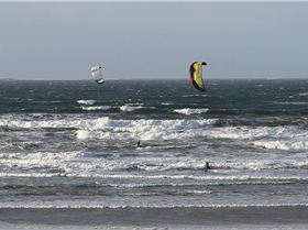 Kitesurfing