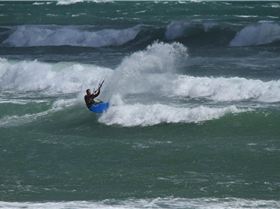 Kitesurfing