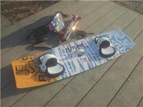 LOST: FUTURE KITING BOARD