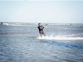 Kitesurfing