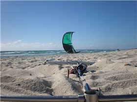 Kitesurfing