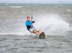 Adrenalin Naish Demo